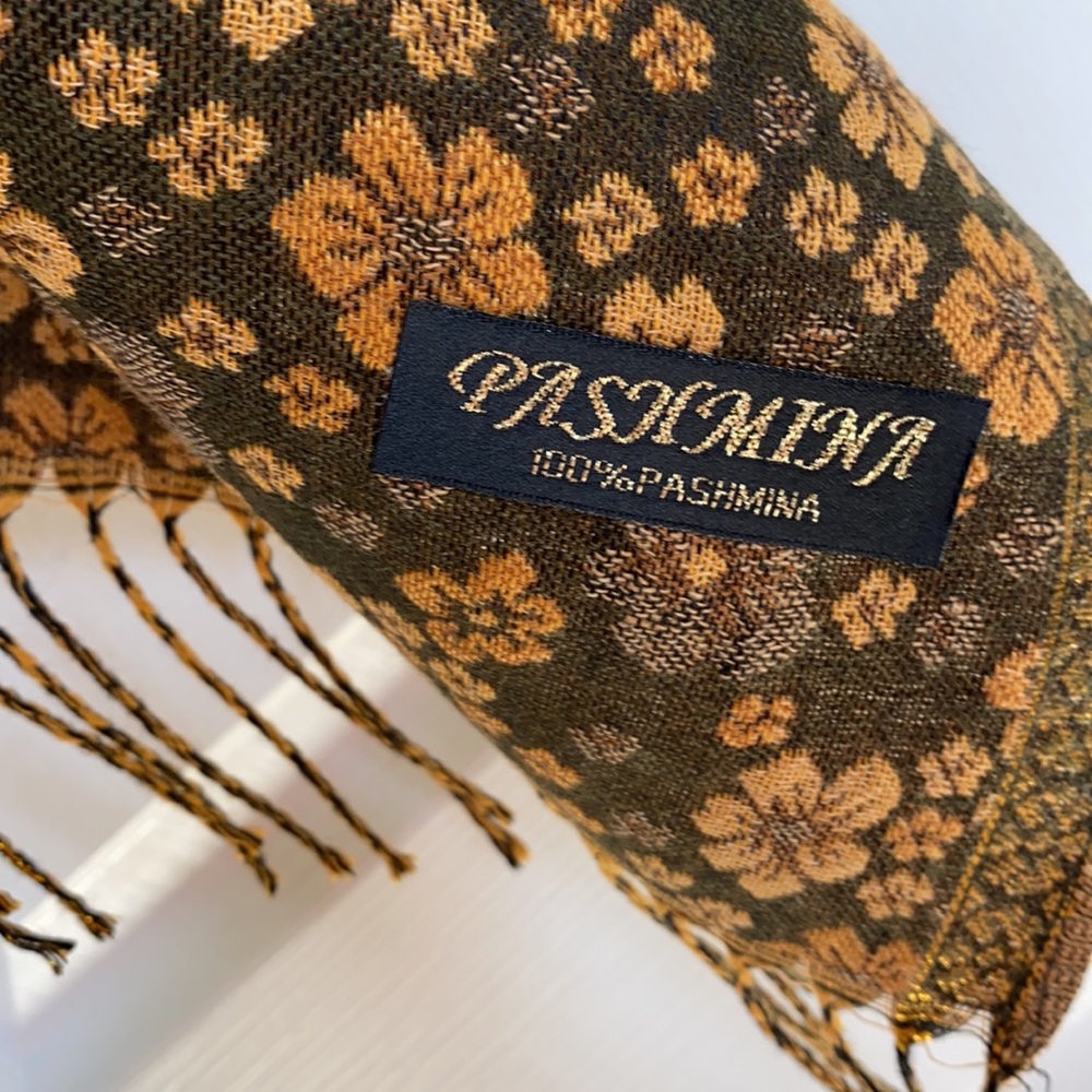 Orange black gold Pashmina 100% pashmina from Jordan NWOT - Picture 6 of 7